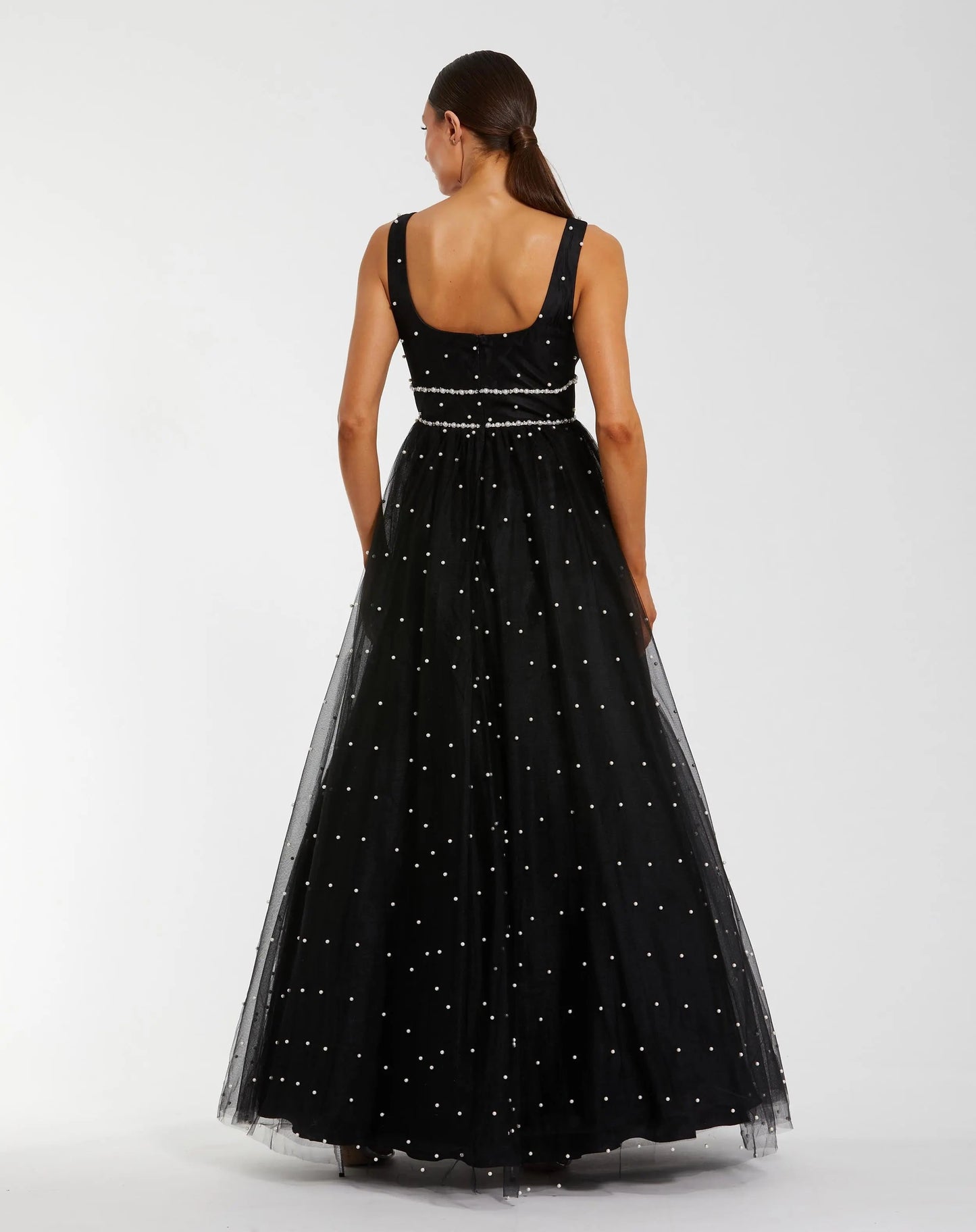 Black Pearl Embellished Tulle Sleeveless Ball Gown